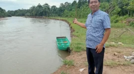 Jonaidi, SH, MH saat turun ke lapangan. (Foto: Dok. Pribadi)