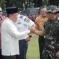 Wakil Wali Kota Padang Maigus Nasir menghadiri Apel Gelar Pasukan di Lapangan Imam Bonjol, Jumat (19/12/2025). (Foto: Prokopim Padang)