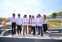Wali Kota Payakumbuh Zulmaeta meresmikan Unit Pengolahan II IPLT Payakumbuh di Kelurahan Sungai Durian, Rabu (24/12/2025). (Foto: MC Payakumbuh)