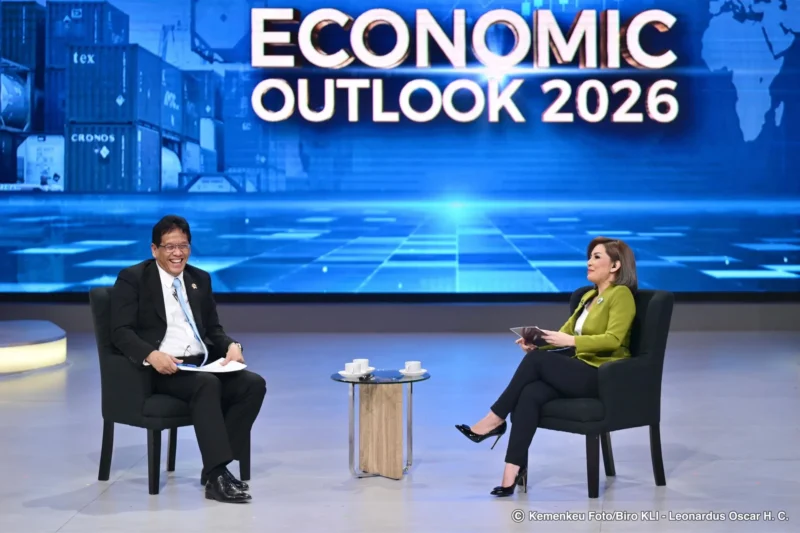 Menteri Keuangan (Menkeu) Purbaya Yudhi Sadewa memaparkan arah kebijakan ekonomi nasional dalam program Economic Outlook 2026 Kompas TV, Selasa (16/12). (Foto: Kemenkeu)