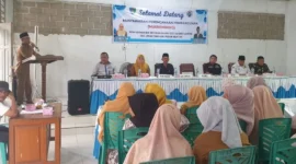 Camat Lengayang, Alpriyendri saat menyampaikan arahan. (Foto: Dok. Kominfo)