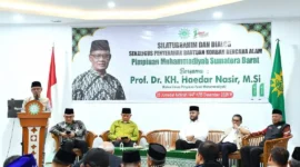 PP Muhammadiyah menyalurkan bantuan kemanusiaan senilai Rp 2 miliar untuk membantu korban bencana  di Sumbar. (Foto: Prokopim Padang)