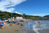 Pantai Padang masih menjadi primadona bagi wisatawan yang berkunjung ke Kota Padang. (Foto: FB Diskominfo Padang)