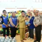 Pemko Palembang menyalurkan bantuan logistik senilai Rp 1,5 miliar untuk warga terdampak bencana di Padang, Senin (8/12/2025). (Foto: Prokopim Padang)