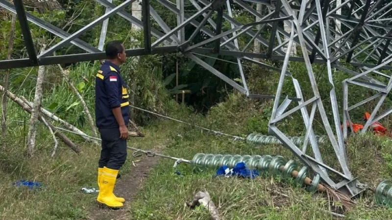 Pemerintah pacu perbaikan sistem kelistrikan di daerah terdampak bencana di Sumatera. (Foto: Kementerian ESDM)