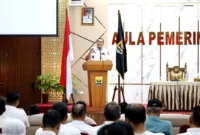 Wali Kota Pariaman Yota Balad membuka Rapat Koordinasi Kepala Desa di Aula Balai Kota Pariaman, Rabu (24/12/2025). (Foto: Kominfo Pariaman)