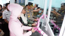 Wali Kota Padang Panjang, Hendri Arnis meresmikan SPPG Koto Panjang Yayasan Kemala Bhayangkari Kota Padang Panjang, Jumat (26/12/2025). (Foto: Kominfo Padang Panjang)