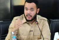 Wali Kota Padang, Fadly Amran mengimbau seluruh ayah untuk mengambil rapor anak secara langsung di sekolah. (Foto: Prokopim Padang)