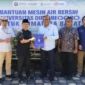 Pemko Padang menerima bantuan mesin penjernih air dari IKA Undip, Minggu (21/12/2025). (Foto: Diskominfo Padang)
