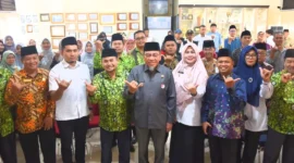 Wakil Wali Kota Padang, Maigus Nasir, saat membuka Muscab DMI Kecamatan Lubuk Kilangan di Aula Kantor Camat Lubuk Kilangan, Rabu (31/12/2025). (Foto: Prokopim Padang)