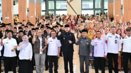 Wali Kota Padang, Fadly Amran melantik 169 pejabat administrator, pengawas, fungsional, dan kepala sekolah, Rabu (31/12/2025). (Foto: Prokopim Padang)