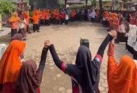 Disdikbud Kota Padang menggelar trauma healing di SDN 07 Gurun Laweh. (Foto: Diskominfo Padang)