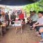 Wakil Wali Kota Padang, Maigus Nasir mendampingi Wabup Dharmasraya, Leli Arni ke sejumlah titik terdampak banjir bandang di Kelurahan Tabing Banda Gadang (TBG), Kecamatan Nanggalo, Sabtu (6/12/2025). (Foto: Prokopim Padang)
