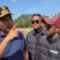 Wakil Gubernur Sumbar, Vasko Ruseimy, menerima bantuan dana sebesar Rp 5 miliar dari artis nasional sekaligus Utusan Khusus Presiden Bidang Pembinaan Generasi Muda dan Pekerja Seni, Raffi Ahmad. (Foto: ADPSB)