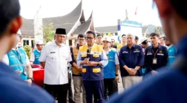 Wakil Menteri ESDM Yuliot memastikan pasokan BBM Sumatra Barat dalam kondisi aman dan terkendali menjelang Nataru. (Foto: Kementerian ESDM)