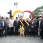 Wali Kota Bukittinggi Ramlan Nurmatias melaunching Name Sign Satu Abad Jam Gadang sebagai penanda awal menuju peringatan 100 tahun Jam Gadang. (Foto: Pemko Bukittinggi)