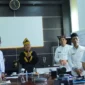Bupati Padang Pariaman, John Kenedy Azis menerima bakal menerima Trofi Abyakta pada puncak peringatan HPN 2026 di Banten, 9 Februari 2026. (Foto: Kominfo Padang Pariaman)