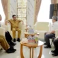 Bupati Solsel Khairunas menerima kunjungan Kepala KP2KP Padang Aro Reginaldi ke Kantor Bupati Solsel, Senin (26/1/2026). (Foto: Humas Pemkab Solsel)