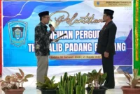 Buya Alizar resmi dilantik sebagai Pimpinan Perguruan Thawalib Padang Panjang periode 2025–2027, Sabtu (10/1/2026). (Foto: Kominfo Padang Panjang)