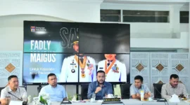 Wali Kota Padang Fadly Amran saat menerima pelaporan unsur ABCGM terkait adendum berita acara Kota Kreatif bidang kuliner, di Kediaman Resmi Wali Kota, Sabtu (31/1/2026). (Foto: Prokopim Padang)