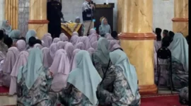 SD Kartika 1-11 Padang menggelar peringatan Isra Mikraj di Masjid Istiqamah, Sawahan, Sabtu (17/1/2026). (Foto: Diskominfo Padang)