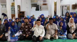 Wakil Wali Kota Padang, Maigus Nasir menghadiri pertemuan bulanan BKMT Kecamatan Nanggalo di Masjid Al Qadar, Kecamatan Nanggalo, Jumat (16/1/2026). (Foto: Prokopim Padang)