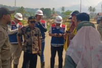 Pemko Padang atasi krisis air di Kuranji dan Pauh dengan mengalirkan air ke Irigasi Gunung Nago. (Foto: FB Diskominfo Padang)