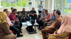 Komisi C DPRD Kabupaten Serdang Bedagai studi tiru ke Perpustakaan Umum Daerah Kota Padang yang berlokasi di Jalan Bagindo Aziz Chan, Senin (26/1/2026). (Foto: Diskominfo Padang)