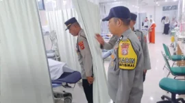 Korban saat dibawa ke rumah sakit. (Foto: Polsek Padang Utara)