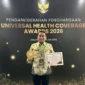 Wali Kota Solok Ramadhani Kirana Putra menerima penghargaan UHC Awards 2026 di Ballroom JIEXPO Kemayoran, Jakarta Pusat, Selasa (27/1/2026). (Foto: Prokopim Solok)