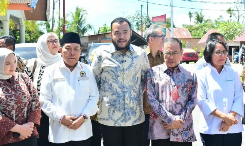 Wali Kota Padang, Fadly Amran mendampingi kunjungan kerja Komisi IX DPR RI ke RSUD dr. Rasidin Padang, Kamis (29/1/2026). (Foto: Prokopim Padang)