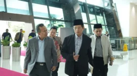 Menteri Agama Nasaruddin Umar di Bandara Soekarno-Hatta Tangerang sebelum keberangkatan ke Mesir, Minggu (18/1/2026). (Foto: Kemenag/Amirul Ikhsan)