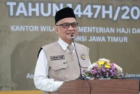 Menteri Haji dan Umrah RI, Mochamad Irfan Yusuf saat membuka seleksi di Asrama Haji Embarkasi Sukolilo, Surabaya, Kamis (22/1/2026). (Foto: Kemenhaj)