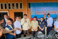 Menteri Perumahan dan Kawasan Permukiman (PKP) Maruarar Sirait memberikan keterangan pers di Banda Aceh, Sabtu (10/1/2026). (Foto: Kementerian PKP)