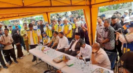 Menteri PU Dody Hanggodo melakukan kunjungan ke Bendungan Batang Kuranji, Kecamatan Pauh, Kota Padang, Jumat (30/1/2026) siang. (Foto: Diskominfo Padang)