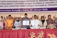 Wali Kota Pariaman Yota Balad usai penandatanganan MoU dengan Yayasan Al-Mughny Pariaman di Unisbar Convention and Exhibition (UCE) Kampus I Pariaman, Byass, Jumat (30/1/2026). (Foto: Kominfo Kota Pariaman)