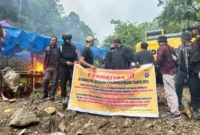 Tim Terpadu Pencegahan dan Penertiban PETI Sumbar menemukan satu unit alat berat di kawasan Muaro Tambangan, Kecamatan Duo Koto, Kamis (15/1/2026). (Foto: ADPSB)