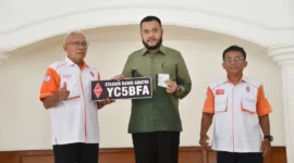 Wali Kota Padang Fadly Amran menghadiri Pengukuhan Pengurus ORARI Lokal Padang Periode 2025–2028 di Palanta Rumah Dinas Wali Kota Padang, Minggu (18/1/2026). (Foto: Prokopim Padang)