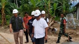 Pembangunan Huntara bagi korban banjir di Padang Pariaman terus dikebut dan ditargetkan rampung pada 22 Januari 2026. (Foto: Kominfo Padang Pariaman)