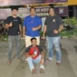 Tim Klewang Satreskrim Polresta Padang mengamankan pelaku di Mapolresta Padang, Selasa (20/1/2026). (Foto: Polresta Padang)