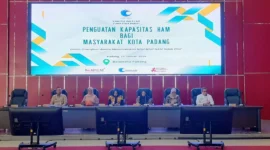 Kementerian HAM Sumatera Barat menggelar kegiatan Penguatan Kapasitas HAM bagi Masyarakat Kota Padang, di Ruang Bagindo Aziz Chan, Balai Kota Padang, Jumat (23/1/2026). (Foto: Diskominfo Padang) 