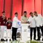Presiden Prabowo Subianto meresmikan 166 Sekolah Rakyat di seluruh Indonesia yang diselenggarakan di BBPPKS, Kota Banjarbaru, Kalimantan Selatan, Senin (12/1/2026). (Foto: BPMI Setpres)