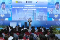 Presiden Prabowo Subianto meresmikan infrastruktur energi terintegrasi Pertamina RDMP Balikpapan di Kantor Besar PT Pertamina (Persero) Refinery Unit V, Kota Balikpapan, Kaltim, Senin (12/1/2026). (Foto: BPMI Setpres)