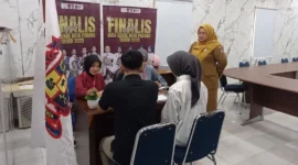 Proses pendaftaran pemilihan Duta Genre Kota Padang 2026 di Kantor DP3AP2KB Padang. (Foto: Diskominfo Padang)