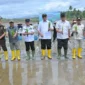 Pemprov Sumbar memulai rehabilitasi lahan pertanian di Nagari Salayo, Kecamatan Kubung, Kabupaten Solok, Kamis (15/1/2026). (Foto: ADPSB)