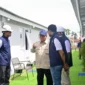 Presiden Prabowo Subianto meninjau langsung rumah hunian Danantara di Kabupaten Aceh Tamiang, Aceh, Kamis (1/1/2026). (Foto: BPMI Setpres)