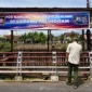Personil Satpol PP Padang melakukan peninjauan ke lokasi perusakan pada Kamis (22/1/2026) sore. (Foto: Humas Satpol PP Padang) 