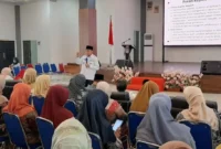 Wakil Wali Kota Padang Maigus Nasir memberikan Penguatan Program Smart Surau bagi Kepala Satuan Pendidikan di Gedung Youth Center, Rabu (14/1/2026). (Foto: Diskominfo Padang)