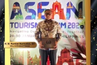 Wali Kota Bukittinggi, Ramlan Nurmatias menerima The 5th ASEAN Clean Tourist City Award di Grand Ballroom, Nustar Resort, Cebu, Filipina, Jumat (30/1/2026). (Foto: Kominfo Bukittinggi)
