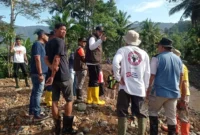 Wali Kota Padang Fadly Amran memantau pelaksanaan goro pascabencana banjir bandang di Pasar Lalang, Kelurahan Kuranji, Sabtu (10/1/2026). (Foto: Diskominfo Padang)
